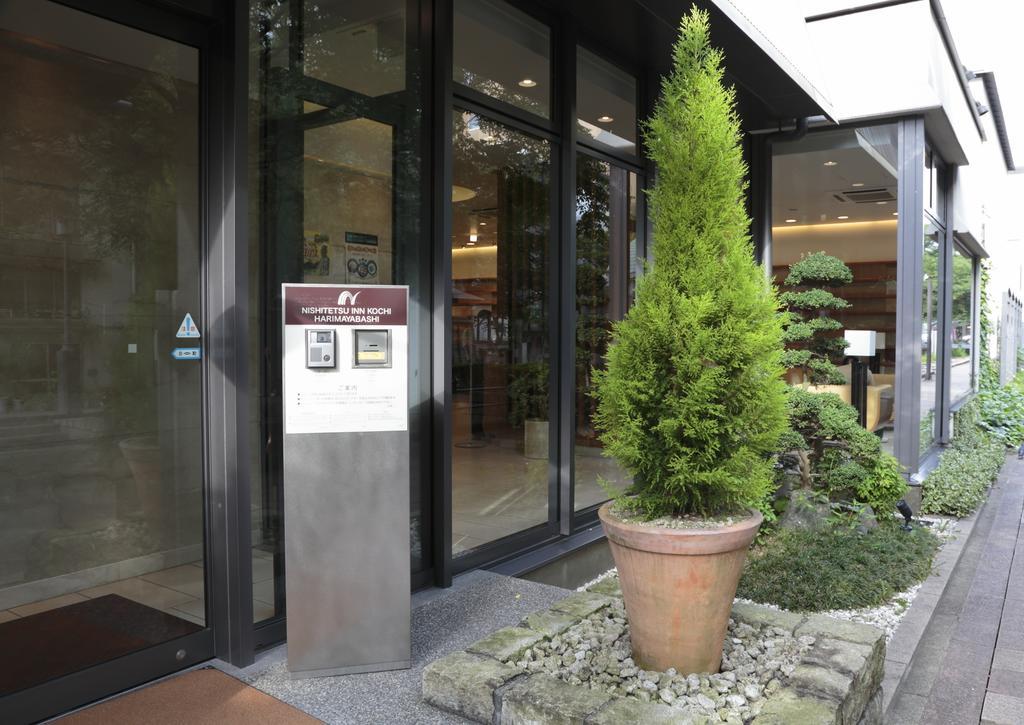 Nishitetsu Inn Kochi Harimayabashi Екстер'єр фото