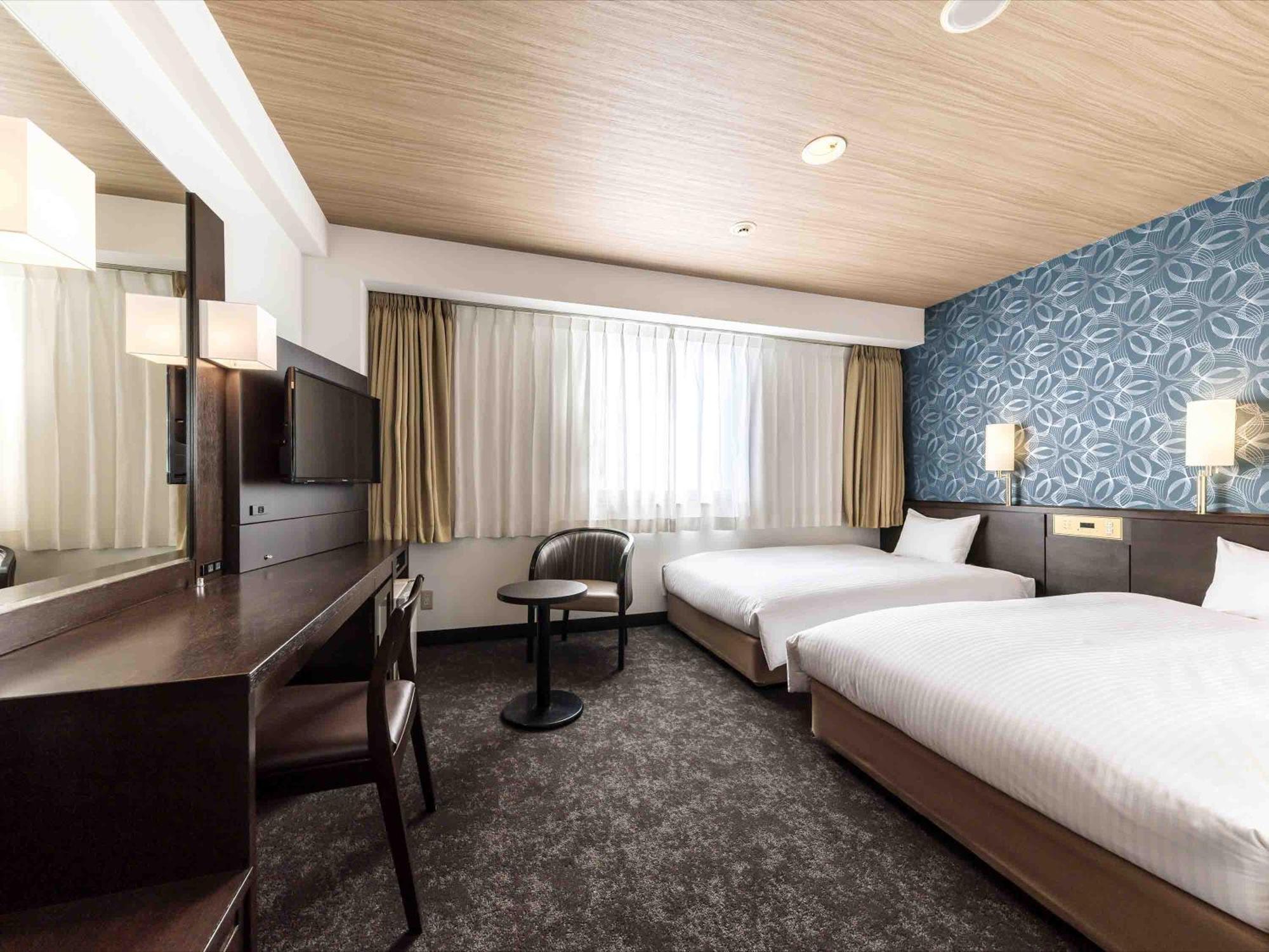 Nishitetsu Inn Kochi Harimayabashi Екстер'єр фото